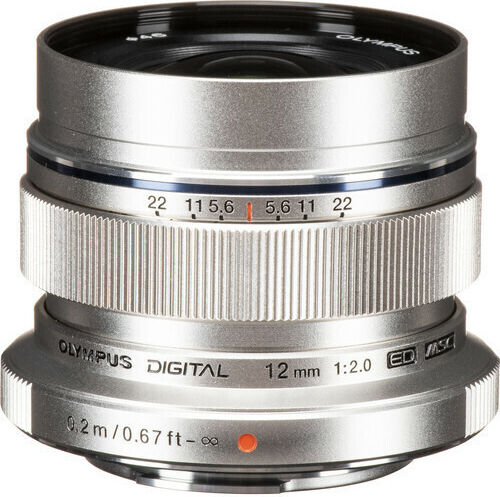 Olympus Crop Kameraobjektiv M.Zuiko Digital ED 12mm 1:2.0 Weitwinkel für Micro Four Thirds (MFT) Mount Silver