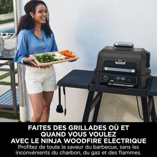 Ninja Woodfire Pro XL Открита Скара И Пушач Настолна Електрическа Скара С Релефна Плоча 2400W С Капак И Регулируем Термостат 38x28см