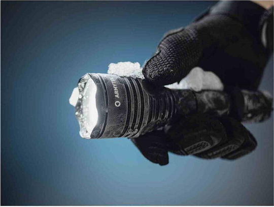 Armytek Pro Wiederaufladbarer LED Taschenlampe