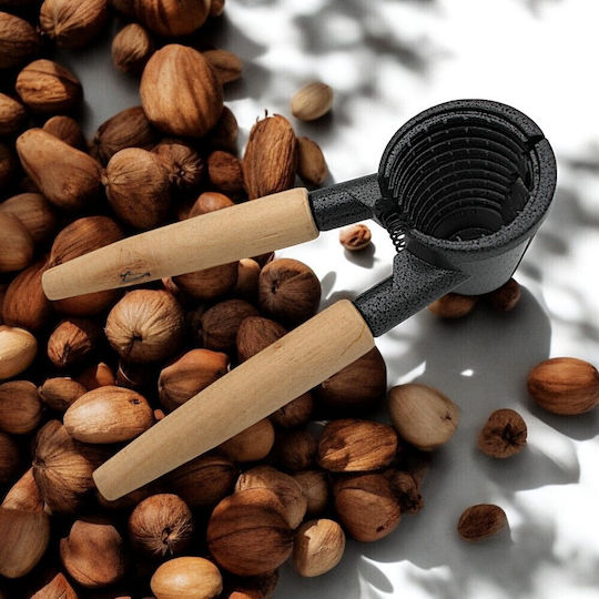 Metal Nutcracker with Wooden Handles 6kzn174