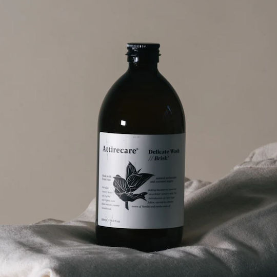 Attirecare Delicate Wash Brisk Перилен препарат за Чувствителен & Coloreds дрехи 500мл
