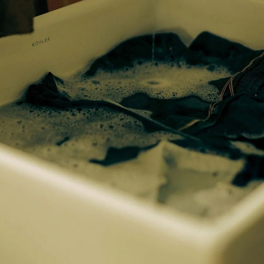 Attirecare Denim Wash Перилен препарат за Coloreds дрехи 500мл
