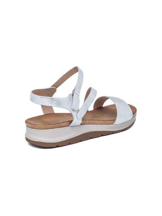 Callesta Women's Flat Sandals in Silver Color