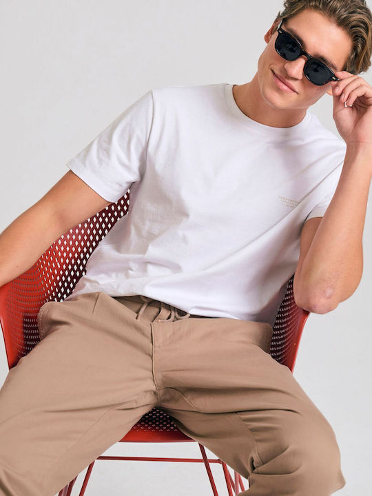 T-shirt White