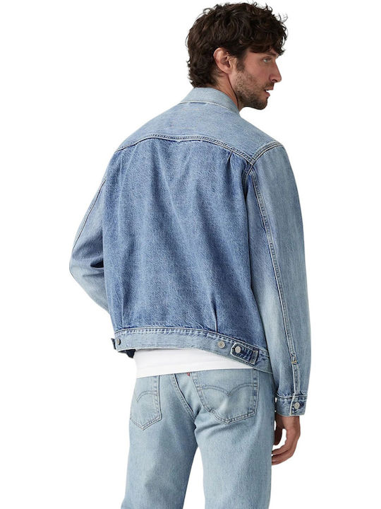 Levi's