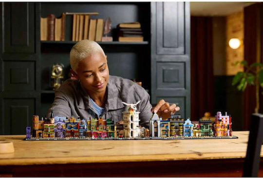 LEGO Harry Potter Diagon Alley Wizarding Shops За 18+ Години 2750 Бройки