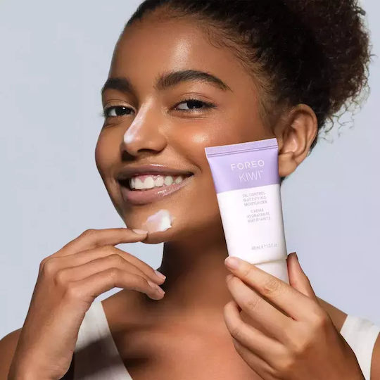 Foreo Oil Control Mattifying Cremă Față de zi cu Centella Asiatica 40ml