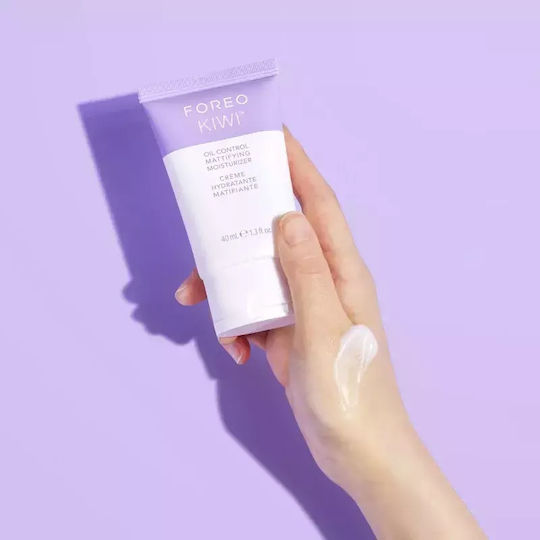 Foreo Oil Control Mattifying Cremă Față de zi cu Centella Asiatica 40ml