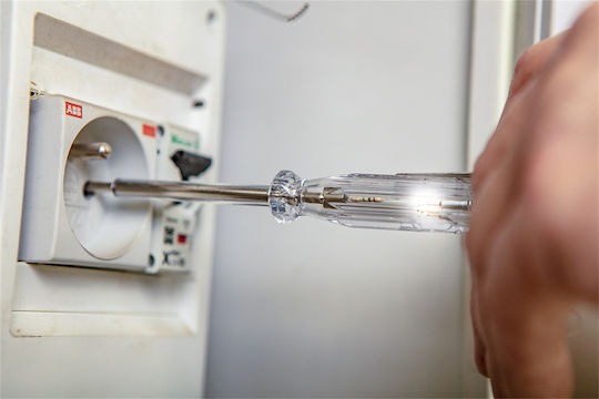 Neo Tools Werkzeugkoffer mit 13 Werkzeugsatz für Elektriker