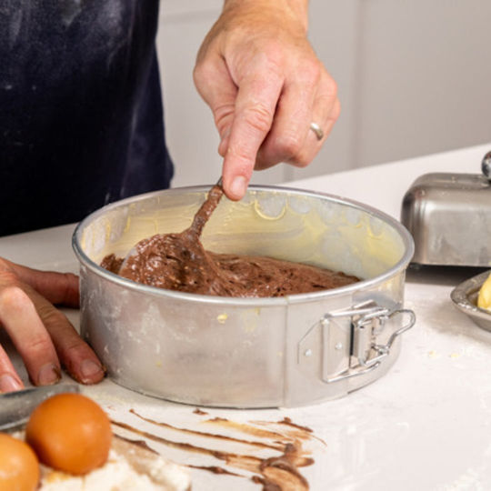 Kitchen Craft Φόρμα Ζαχαροπλαστικής για Κέικ Στρογγυλή από Αλουμίνιο με Αποσπώμενη Βάση 21.5x21.5x7εκ.