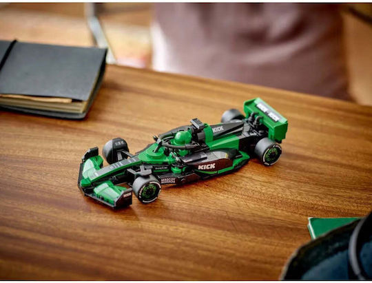 LEGO Speed Champions Kick Sauber F1® Team C44 Race Car for Ages 10+ 259 Pieces