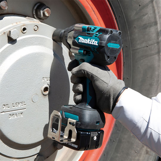 Makita DTW701Z Brushless Impact Wrench Battery 18V Solo with Socket 1/2"