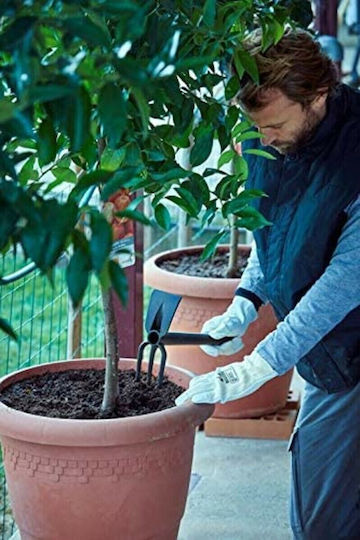 Bellota Kultivator mit drei Zinken Gartenrechen mit Stiel und Glasfaser Griff