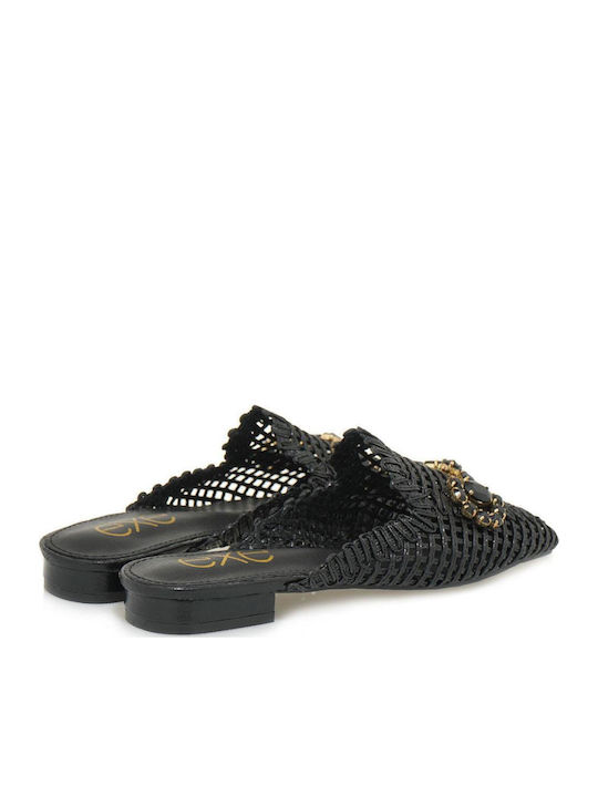 Flat Mules in Black Color