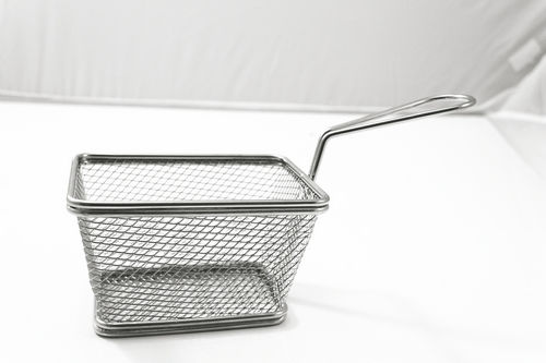 Dianomiki Metallic Deep Fry Serving Basket With Dimensions 12.5x10x8cm