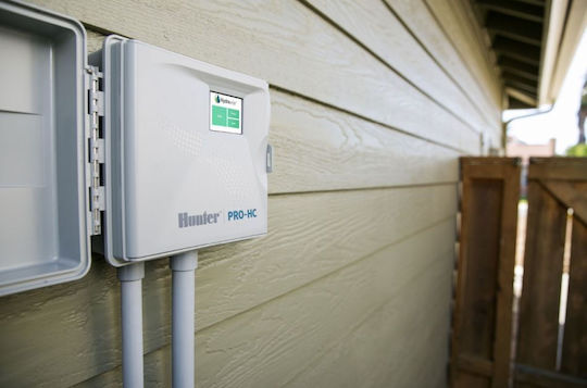 Hunter Industries Hydrawise Irrigation Programmer with Electric Table 6 Stops with Wi-Fi
