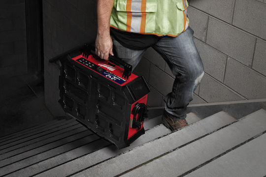 Milwaukee M18 Packout Prcdab+0 Cu baterie DAB+ cu Bluetooth Roșu