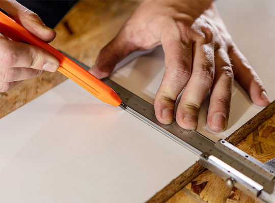 Neo Tools Μολύβι Σημαδέματος Μηχανικό & 6 Μύτες Σετ 13-815