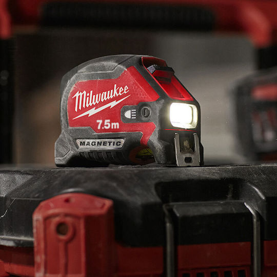 Milwaukee Tape Measure with Auto-Rewind and Magnet 30mm x 7.5m