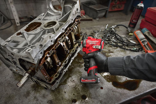 Milwaukee FCIWF12G3-502X Brushless Impact Wrench Battery 12V 2x5Ah with Socket 1/2"