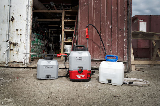 Milwaukee M18 BPFP-WST Pressure Sprayer 18V Solo Battery with Capacity 15lt in White color