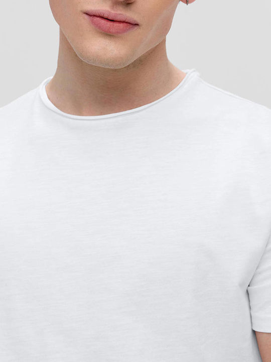 T-shirt White