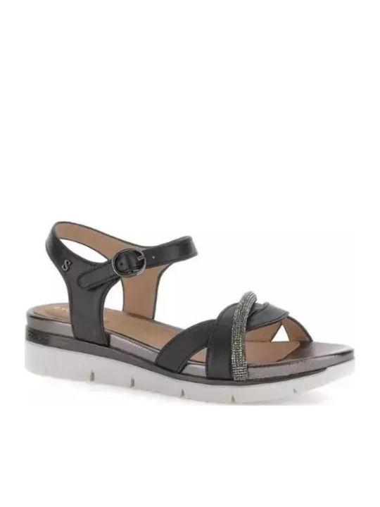 Women's Flat Sandals in Black Color