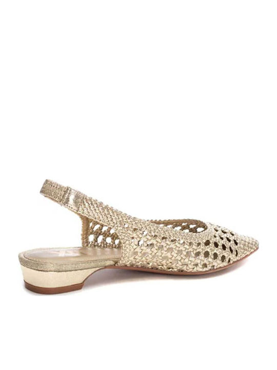 Pumps mit Riemchen Goldene