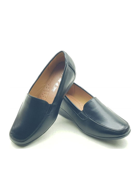 Women's Loafers in Black Color