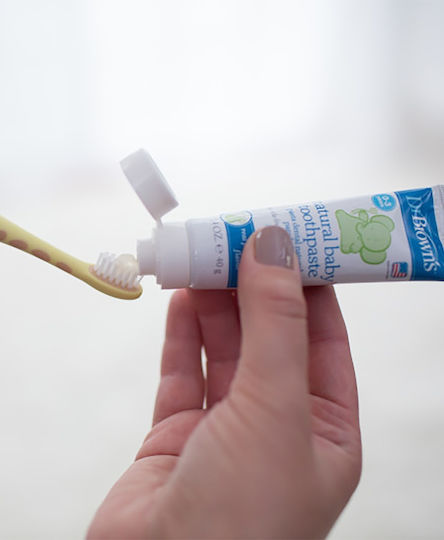 Dr. Brown's Baby Toothpaste for 0m+ with Apple & Pear Flavor Fluoride-Free 40gr