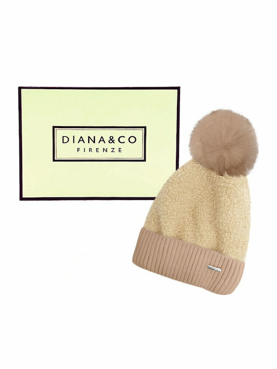 Pom Pom Beanie Beanie Knitted in Beige color