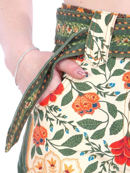 Femei Pantaloni scurți Beige-green