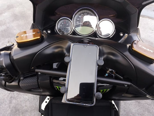 Μπαράκι Στήριξης Smartphone / Gps Για Yamaha T-max 500 2008-2011