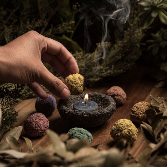 Incense Sagrada Madre Premium Smudge Bombs Palo Santo 4pcs