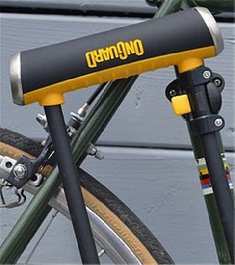 OnGuard U-lock Bicycle Pedal Lock with Key Black