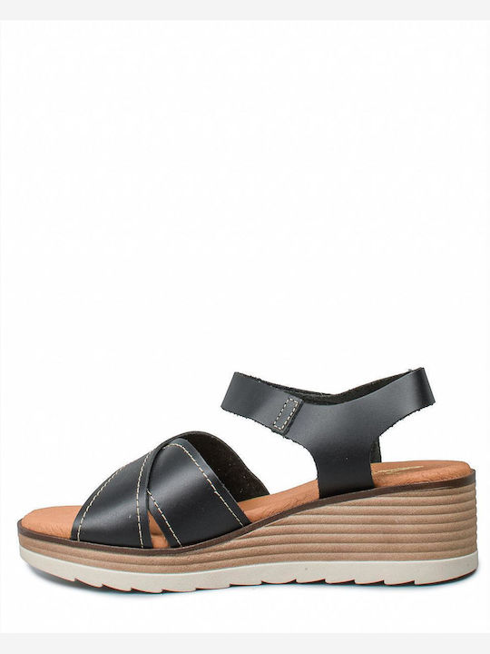 Marila Footwear