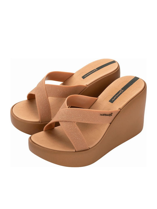 Colore Fem Flip Flops with Platform in Beige Colour