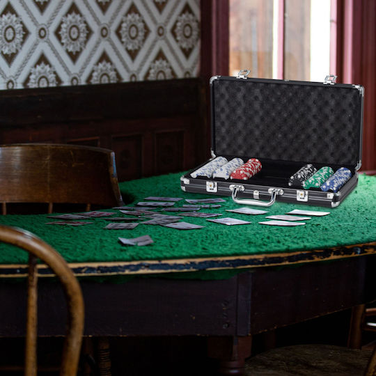 Set Poker Complex 300 Jetoane de la Relaxdays Include 2 Pachete Cărți 5 Zaruri Echipat cu Geantă din Aluminiu Măsurând 26,5 X 38 X 7 Cm Negru