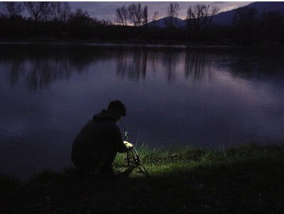 Lanterna frontală Delphin Monox 3W 120 lumeni 1500 mAh 3 niveluri de luminozitate