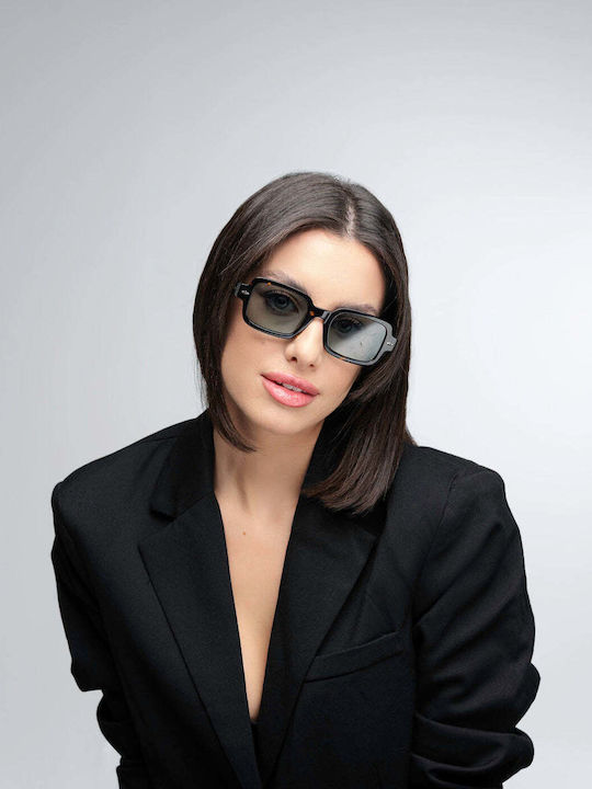 Red Raven Beverly Unisex Sunglasses with Black Plastic Frame and Green Polarized Lens 42753602355359