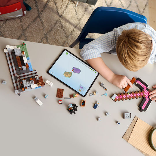 LEGO Minecraft The Pickaxe Mine for Ages 8+ 530 Pieces