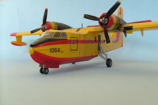 Heller Canadair Cl-215 im Maßstab 1:72