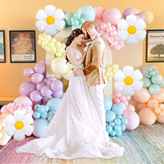 Composition with 81 Balloons
