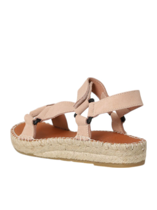 Women's Flat Sandals in Pink Color