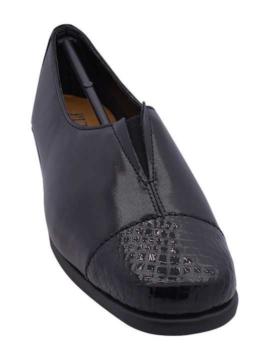 Leather Women's Moccasins in Black Color