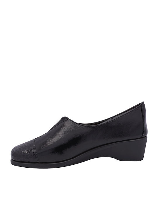 Leather Women's Moccasins in Black Color
