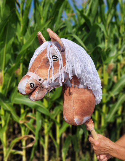 Голяма Премиум Пръчка Кон Hobby Horse На Петна Тобиано С Бяла Грива A3