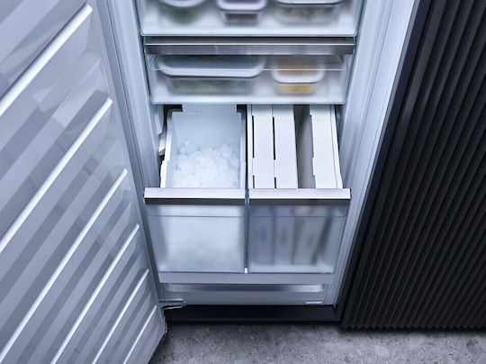 Miele FNS 7794 D L Εντοιχιζόμενος Όρθιος Καταψύκτης 213lt NoFrost