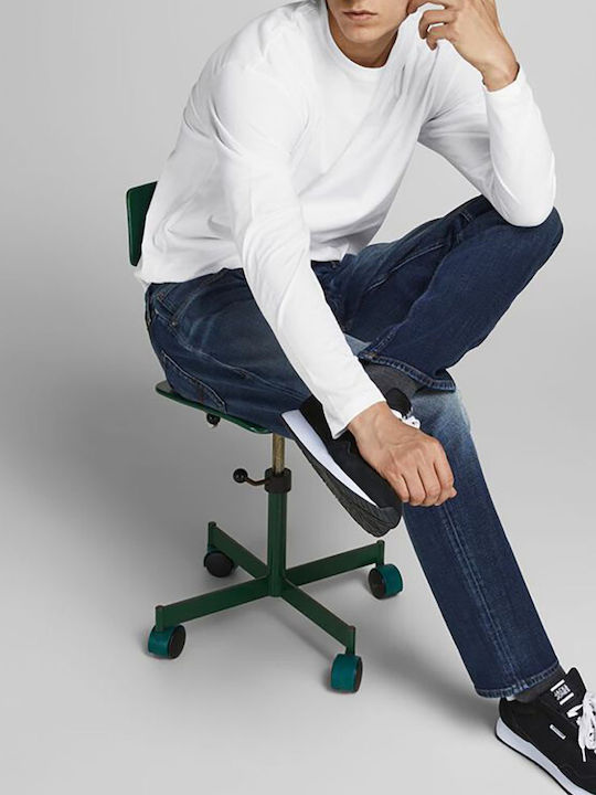 T-shirt White