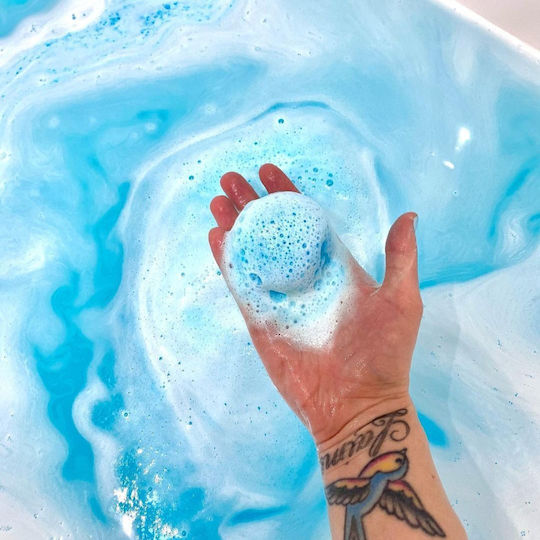 Effervescent Bath Bomb Vitamin E Earth Day Beauty Jar 150g